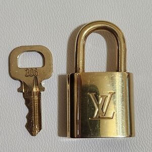 Louis Vuitton LV Padlock and Key Set 306
